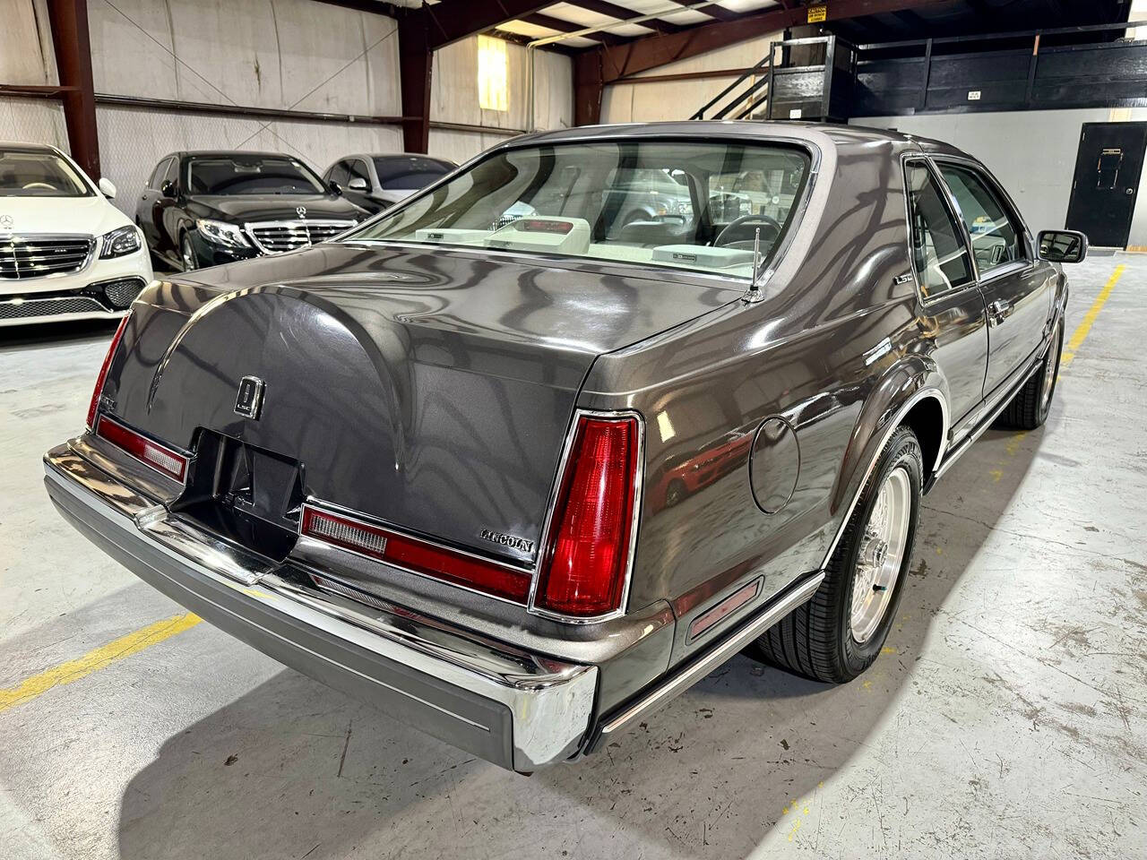 1992 Lincoln Mark VII for sale at Carnival Car Company in Victoria, TX