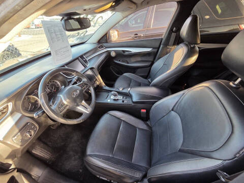 2019 Infiniti QX50 Essential