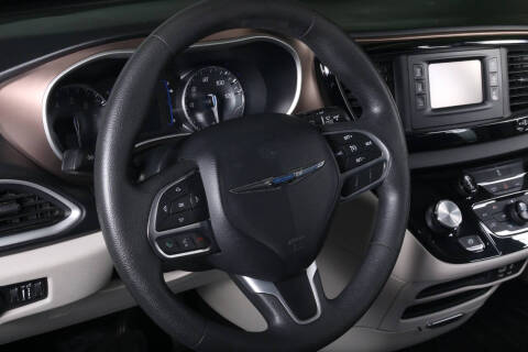 2017 Chrysler Pacifica LX