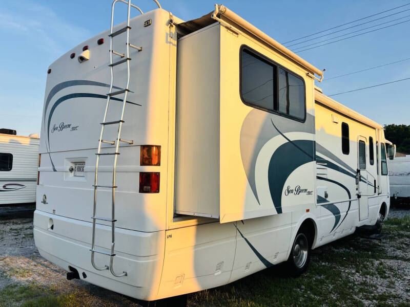 2004 National RV Sea Breeze
