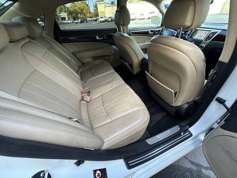 2012 Hyundai Equus Signature