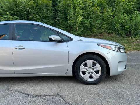 2017 Kia Forte5 LX