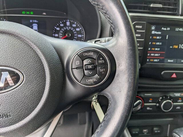 2021 Kia Soul 25