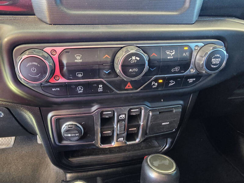 2020 Jeep Wrangler Unlimited Sahara Altitude