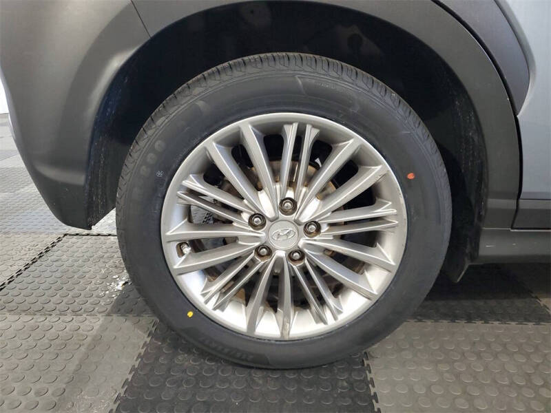 2020 Hyundai Kona SEL Plus