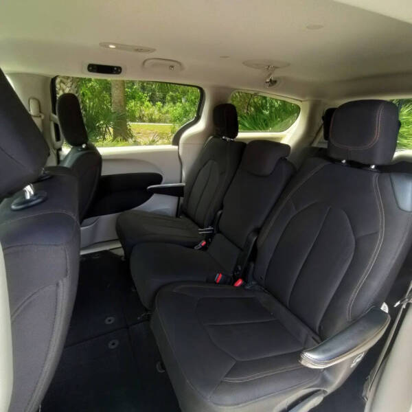 2017 Chrysler Pacifica LX