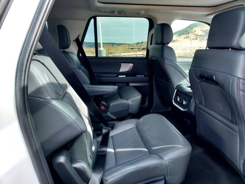 2026 Ford Expedition MAX Active