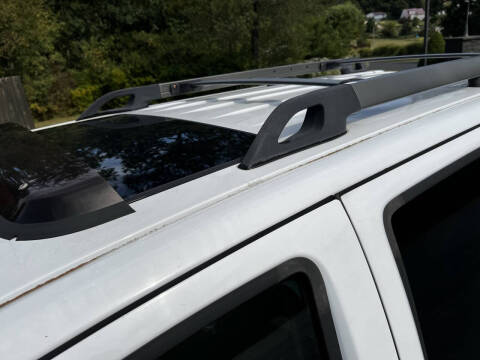 2010 Nissan Pathfinder LE