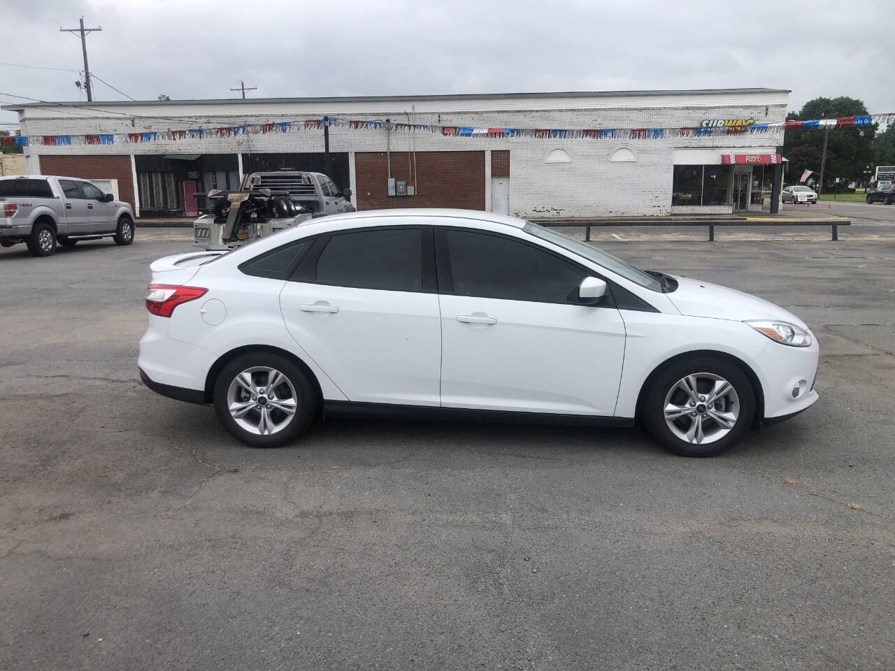 2012 Ford Focus for sale at England Motor Company in England, AR