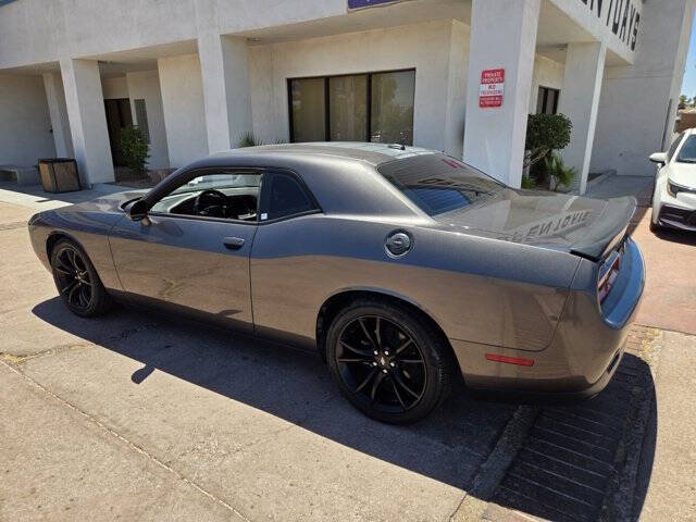 2017 Dodge Challenger SXT
