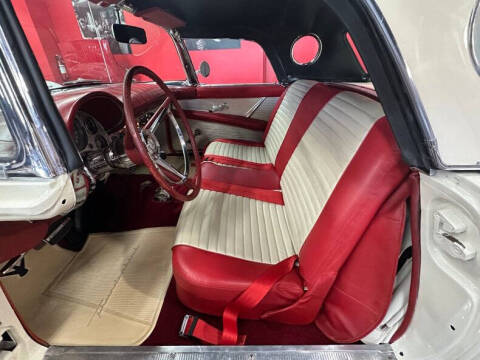 1957 Ford Thunderbird