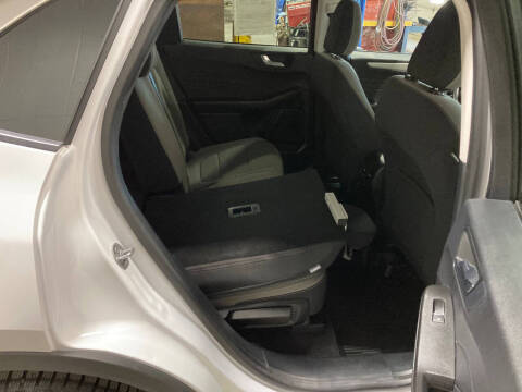 2021 Ford Escape Hybrid SE