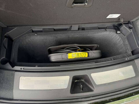 2024 Cadillac LYRIQ Luxury 1