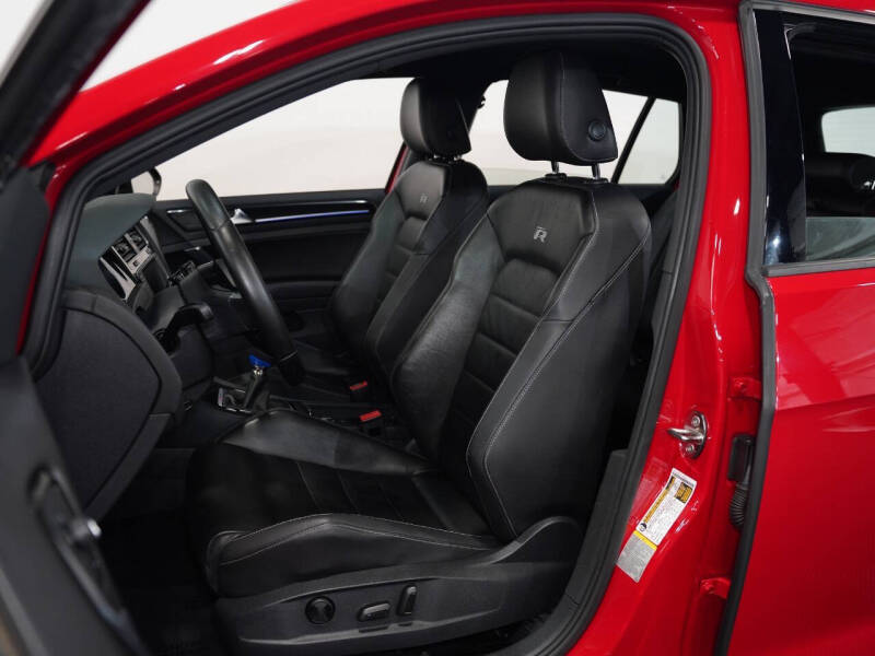 2016 Volkswagen Golf R 4Motion