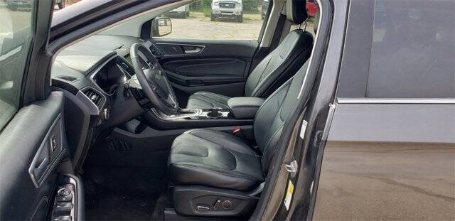 2017 Ford Edge Titanium