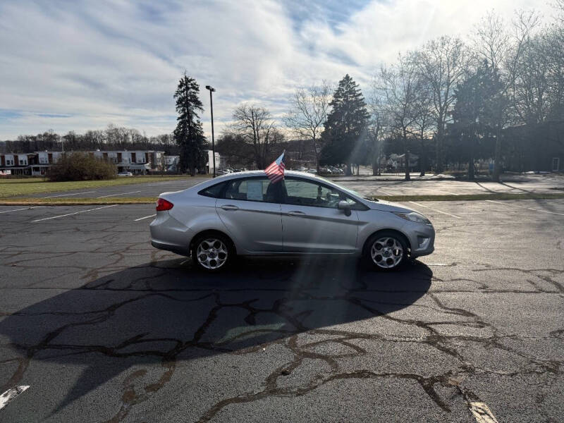 2012 Ford Fiesta SEL