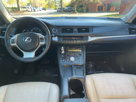 2013 Lexus CT 200h