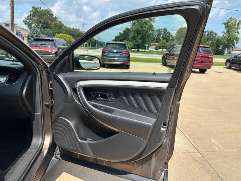 2016 Ford Taurus SEL