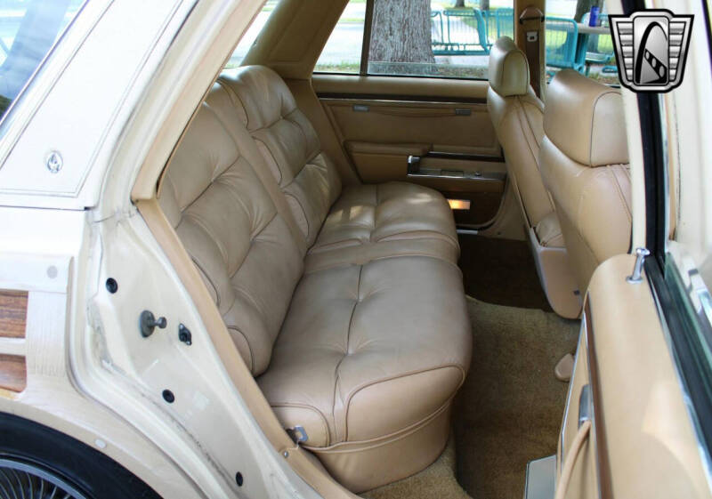 1981 Chrysler Le Baron Town and Country