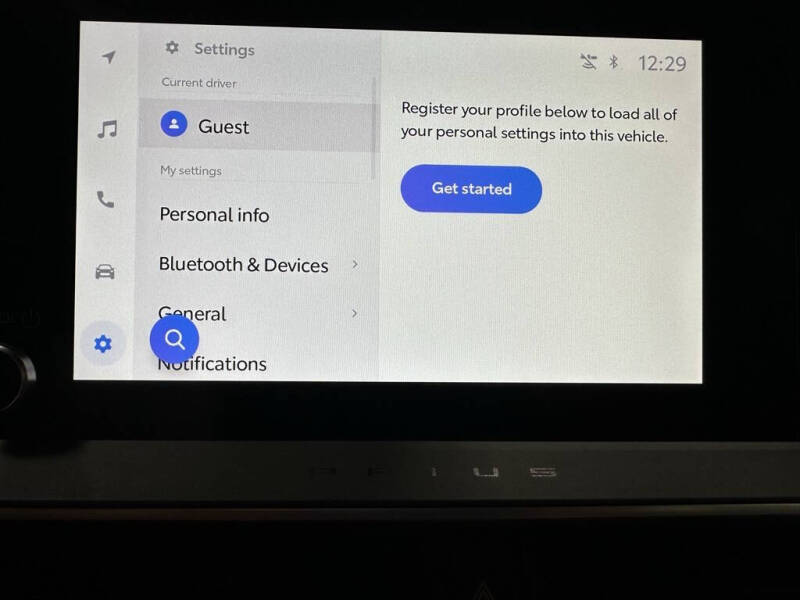 2025 Toyota Prius XLE