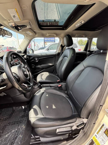 2015 MINI Hardtop 4 Door Cooper