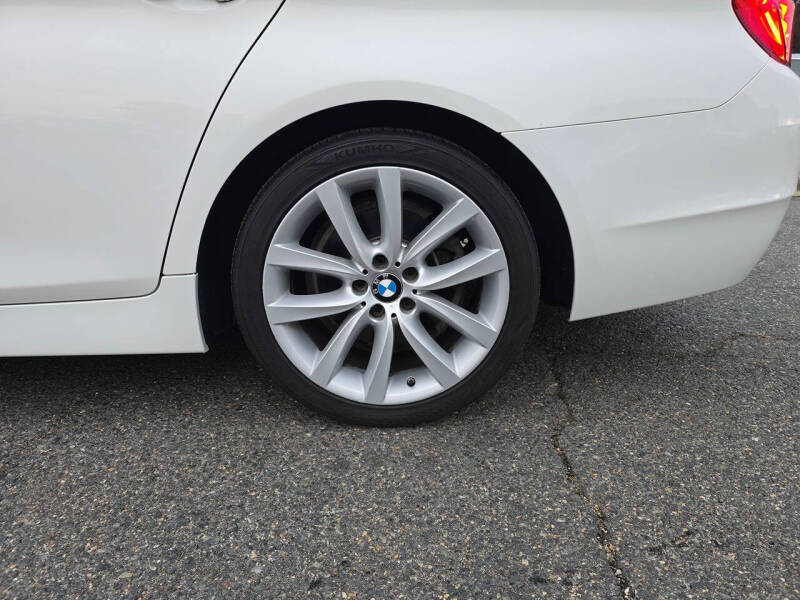 2011 BMW 5 Series 535i