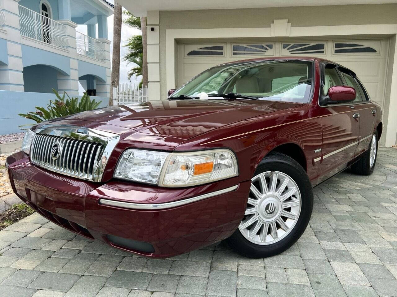 2011 Mercury Grand Marquis For Sale