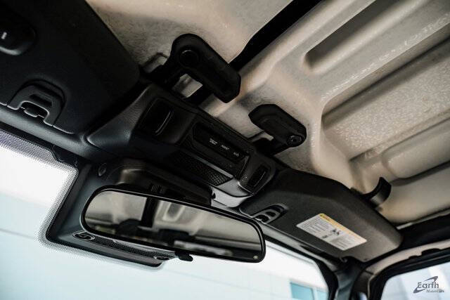 2024 Jeep Gladiator Sport