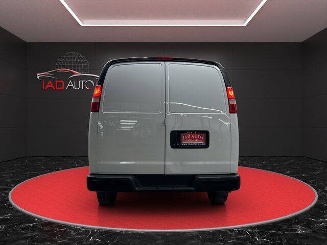 2021 Chevrolet Express 2500