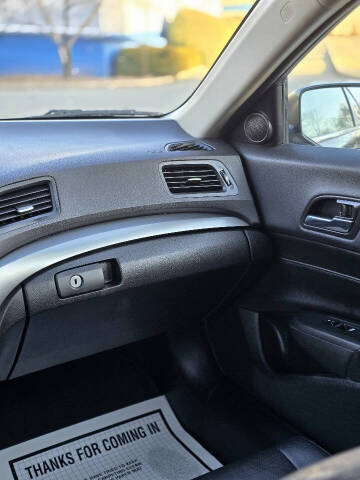 2013 Acura ILX 2.0L w/Premium