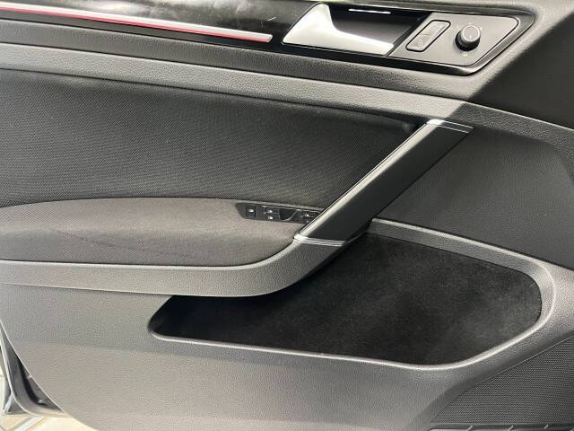 2017 Volkswagen Golf GTI S