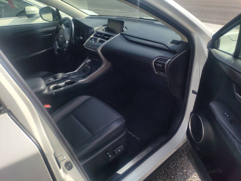 2016 Lexus NX 200t