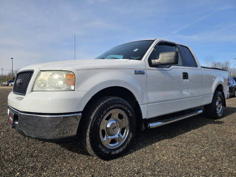 2006 Ford F-150 for sale at CarNation Auto Group in Alliance OH