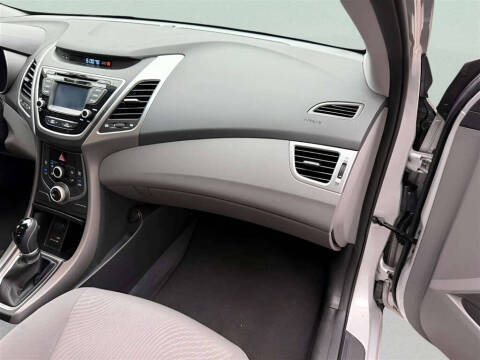 2016 Hyundai Elantra