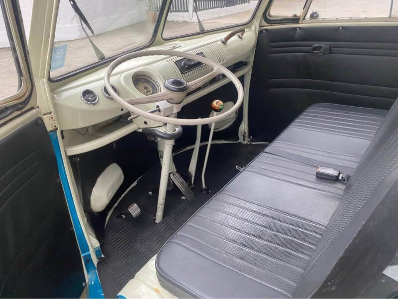 1972 Volkswagen Bus