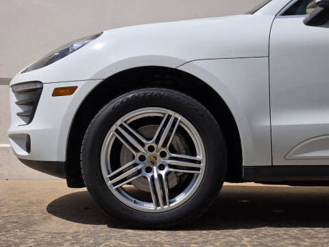 2016 Porsche Macan S