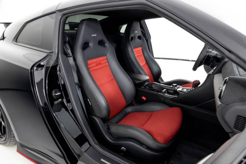 2017 Nissan GT-R NISMO