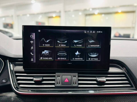 2024 Audi SQ5 3.0T quattro Premium Plus