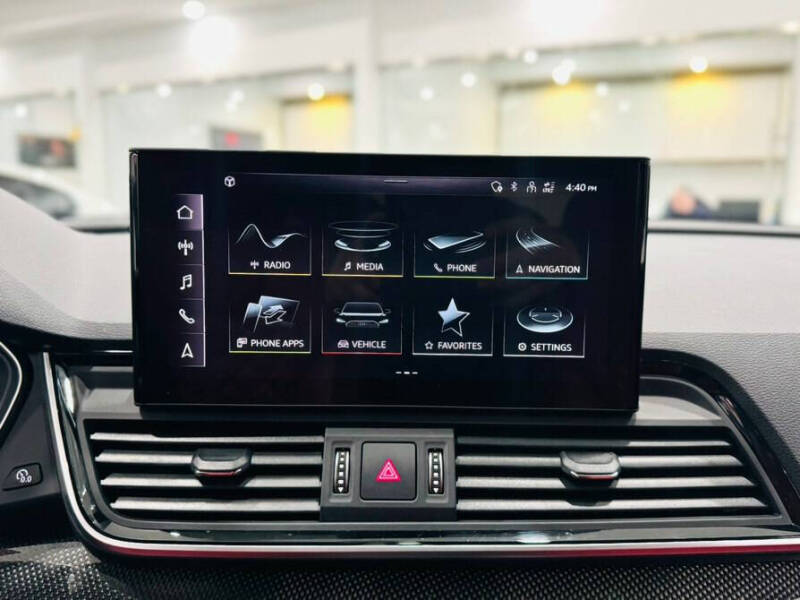 2024 Audi SQ5 3.0T quattro Premium Plus