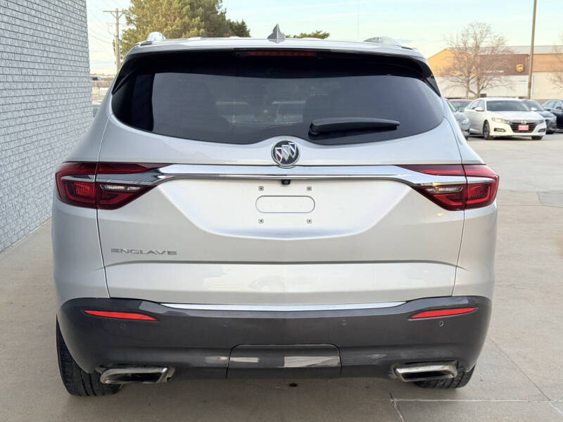 2020 Buick Enclave Essence