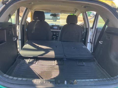 2018 Kia Rio 5-Door LX