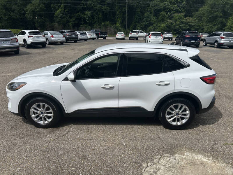 2021 Ford Escape SE