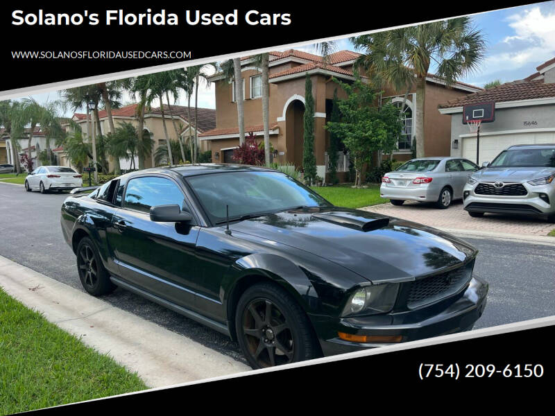 2008 Ford Mustang for sale at SOLANOS & SANCHEZ AUTO SALES C in Hollywood FL