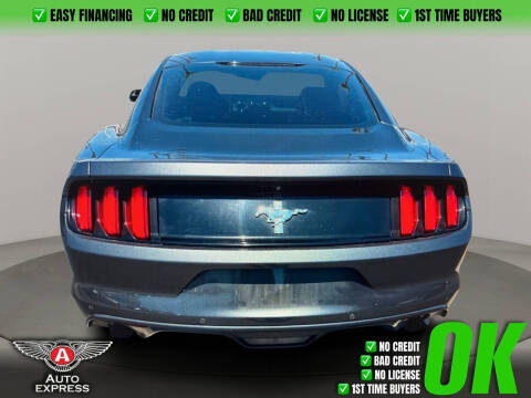 2017 Ford Mustang V6