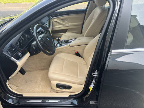 2014 BMW 5 Series 528i