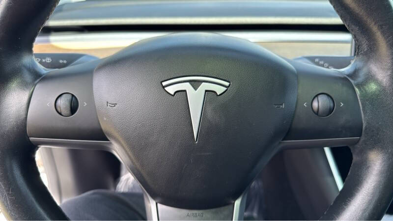2019 Tesla Model 3 Standard Range