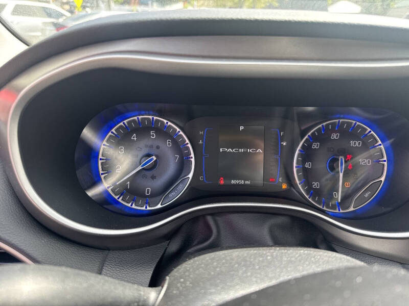 2020 Chrysler Pacifica Touring L