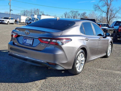 2022 Toyota Camry LE