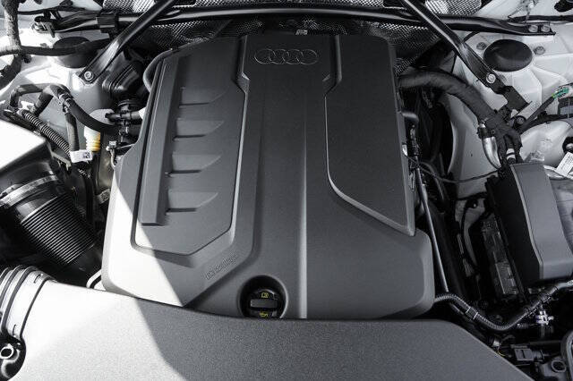 2025 Audi Q5 quattro Premium Plus TFSI