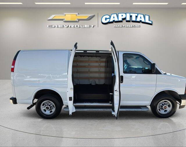 2024 GMC Savana 2500